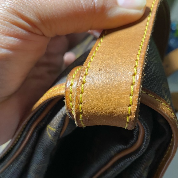 Louis Vuitton Saumur 35 - Picture 7 of 9